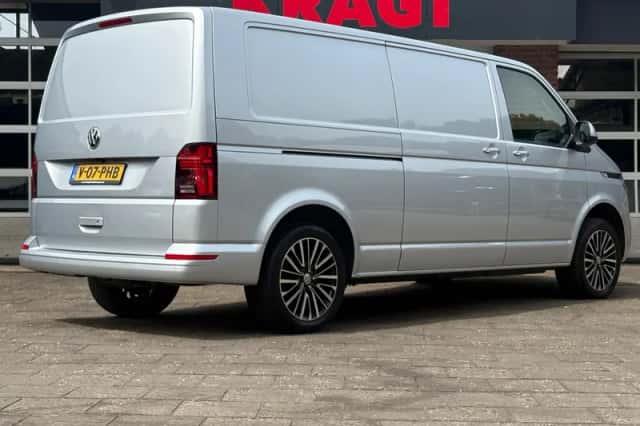 Volkswagen Transporter (2019) thumbnail 6