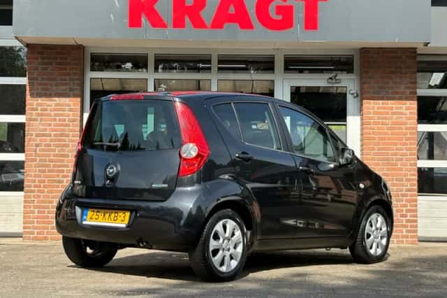 Opel Agila (2009) thumbnail 4