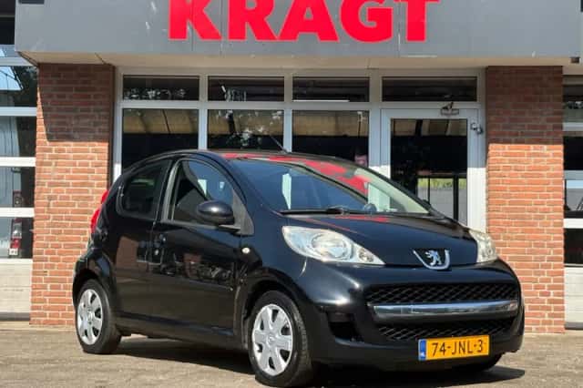 Peugeot 107 (2009) thumbnail 2