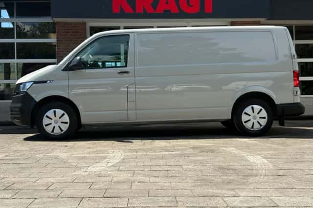 Volkswagen Transporter (2024) thumbnail 5