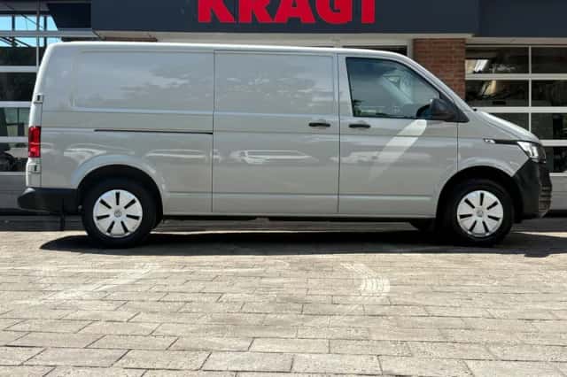 Volkswagen Transporter (2024) thumbnail 6