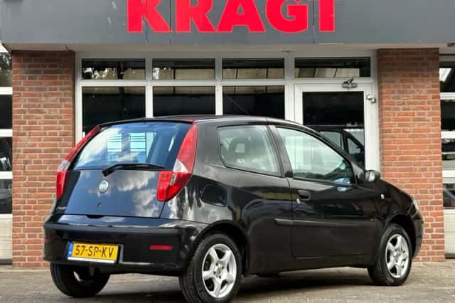 Fiat Punto (2006) thumbnail 4