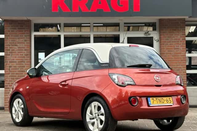 Opel Adam (2014) thumbnail 3
