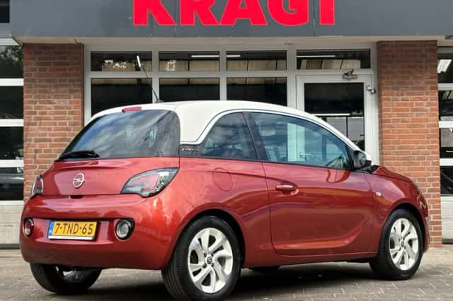 Opel Adam (2014) thumbnail 4