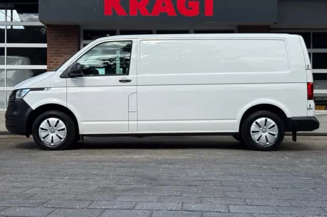 Volkswagen Transporter (2024) thumbnail 5