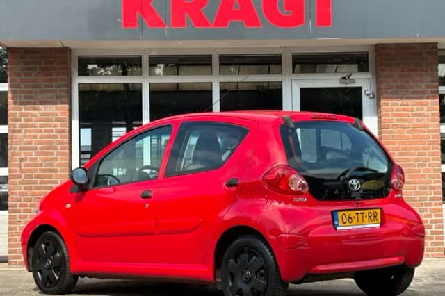 Toyota Aygo (2007) thumbnail 3