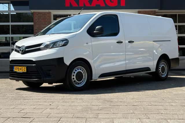 Toyota Proace (2022) thumbnail 1