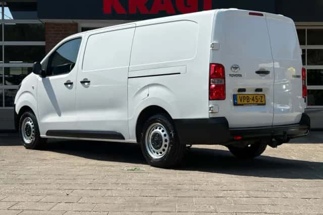 Toyota Proace (2022) thumbnail 3