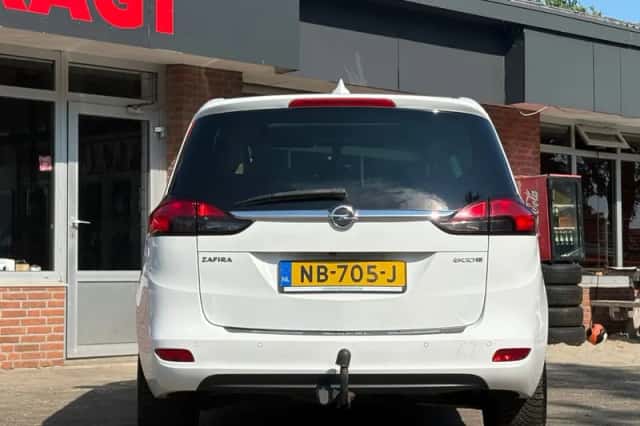 Opel Zafira (2017) thumbnail 5