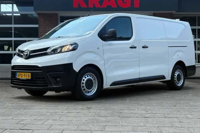 Toyota Proace (2022) thumbnail 1