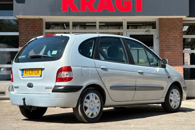 Renault Scénic (2002) thumbnail 4
