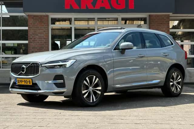 Volvo XC60 (2023) thumbnail 1