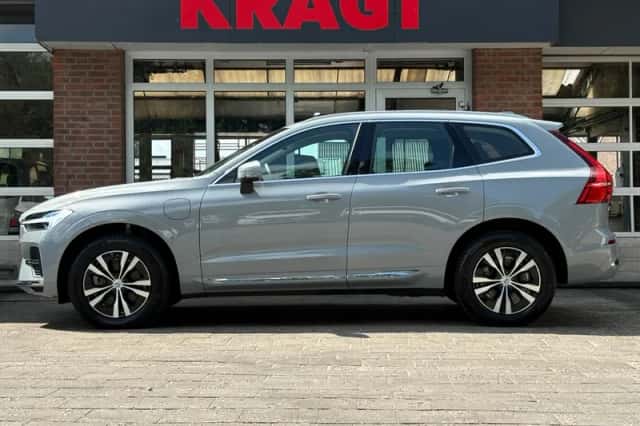 Volvo XC60 (2023) thumbnail 2