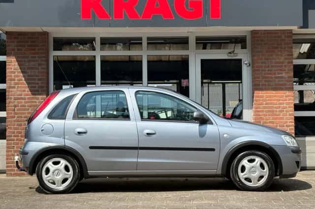 Opel Corsa (2003) thumbnail 6