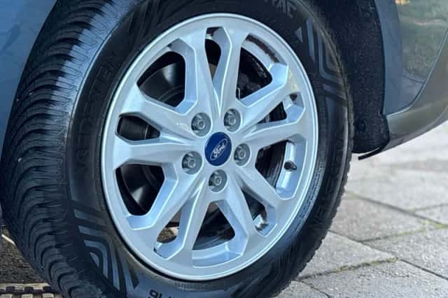 Ford Transit Connect (2020) thumbnail 4