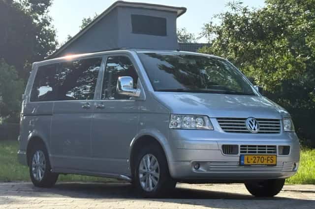 Volkswagen Transporter (2004) thumbnail 2