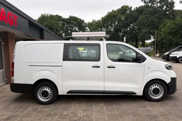 Toyota Proace (2017) thumbnail 6