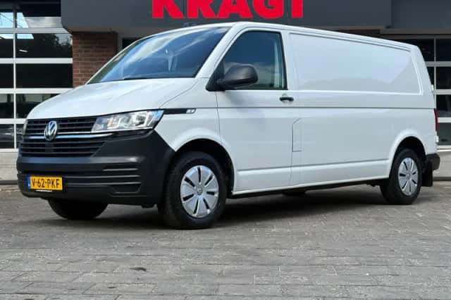 Volkswagen Transporter (2024) thumbnail 1