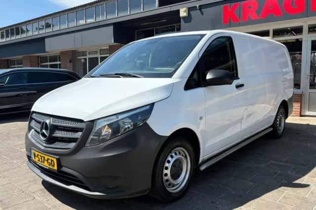 Mercedes-Benz Vito (2017) thumbnail 4