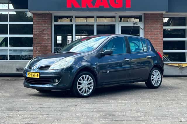 Renault Clio (2009) thumbnail 1