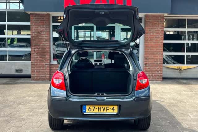 Renault Clio (2009) thumbnail 6