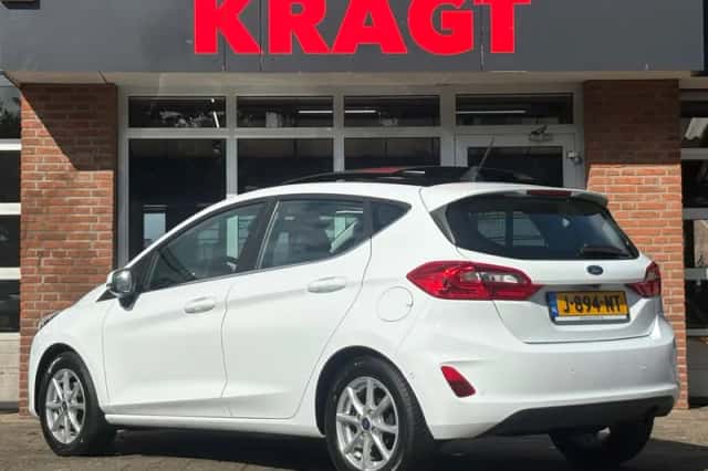 Ford Fiesta (2020) thumbnail 2