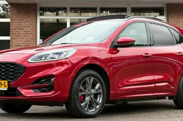 Ford Kuga (2022) thumbnail 1
