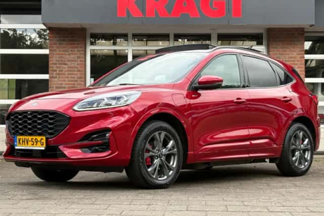 Ford Kuga (2022) thumbnail 2