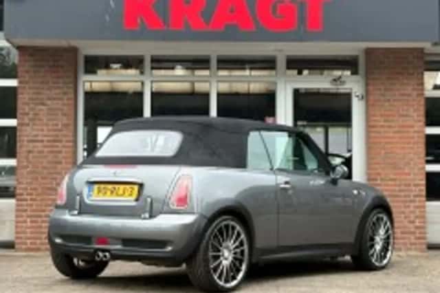 MINI Cooper (2005) thumbnail 5