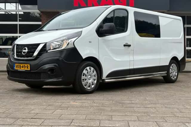 Nissan NV300 (2020) thumbnail 2