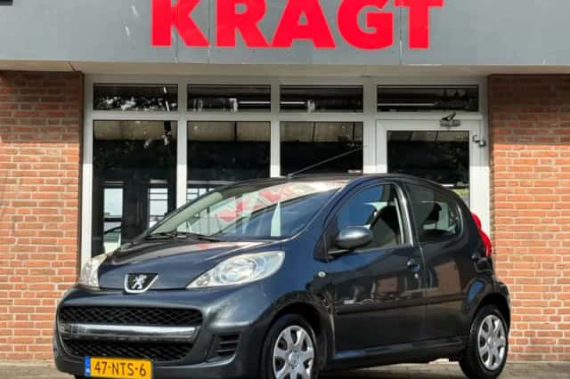 Peugeot 107 (2010) thumbnail 2