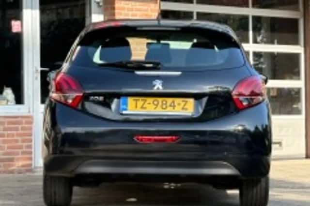 Peugeot 208 (2018) thumbnail 5