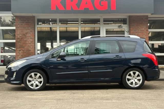 Peugeot 308 (2011) thumbnail 5