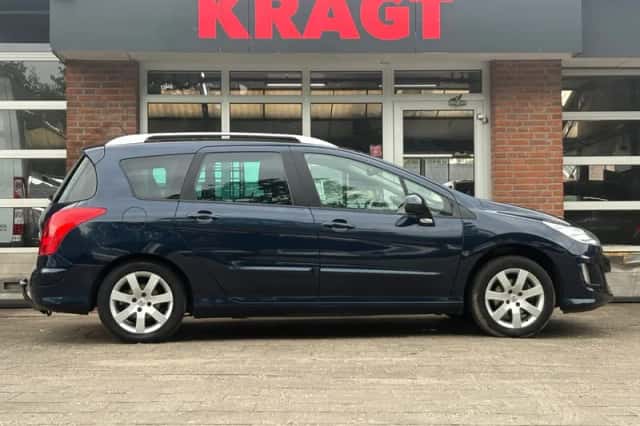 Peugeot 308 (2011) thumbnail 6