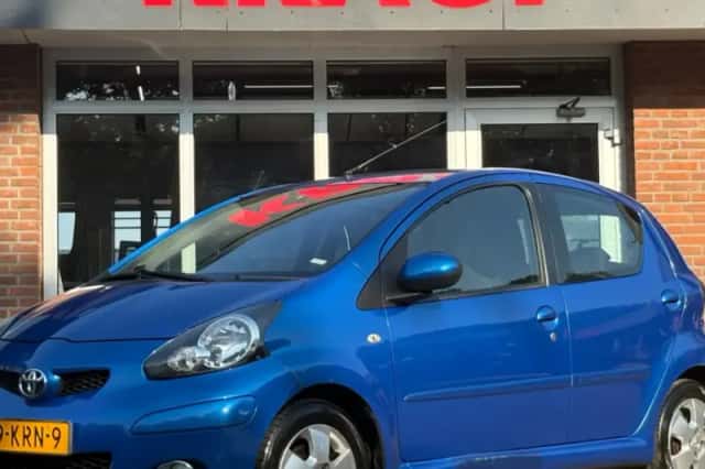 Toyota Aygo (2010) thumbnail 1