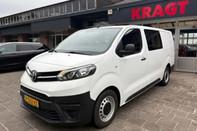 Toyota Proace (2017) thumbnail 3