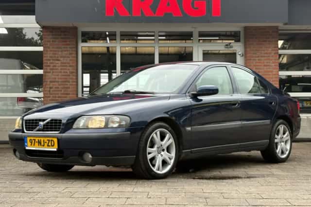 Volvo S60 (2003) thumbnail 2