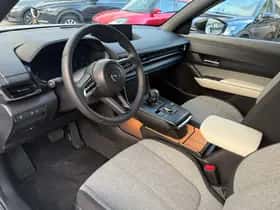 Mazda MX-30 (2024) thumbnail 8