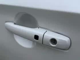 Suzuki Swift (2025) thumbnail 5