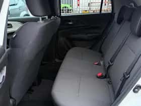 Suzuki Swift (2025) thumbnail 9