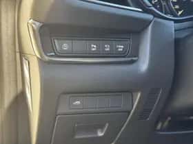 Mazda CX-30 (2020) thumbnail 12