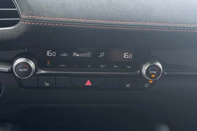 Mazda 3 (2025) thumbnail 12