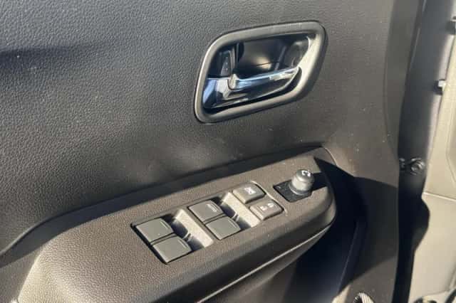 Suzuki Ignis (2021) thumbnail 9