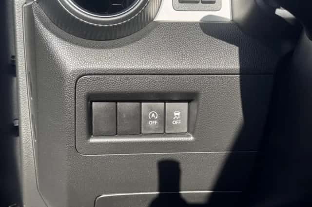 Suzuki Ignis (2021) thumbnail 10