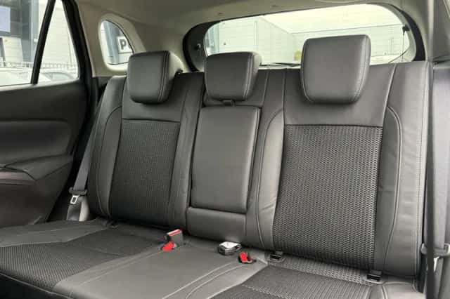 Suzuki S-Cross (2025) thumbnail 20