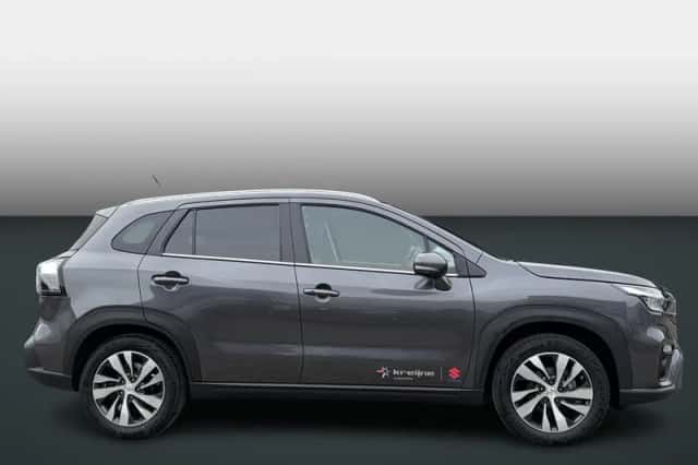 Suzuki S-Cross (2025) thumbnail 3