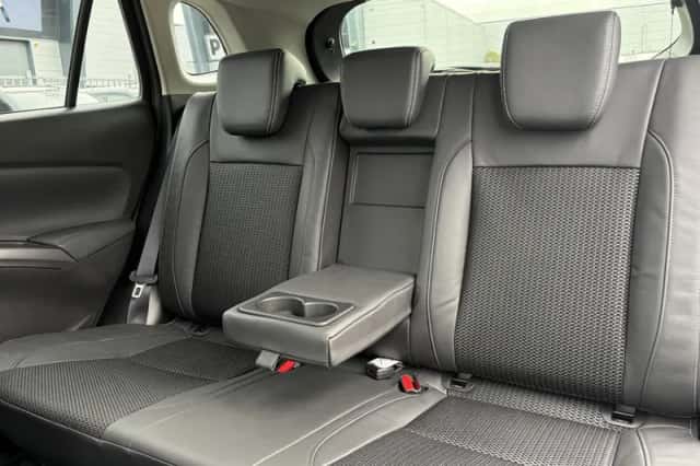 Suzuki S-Cross (2025) thumbnail 21