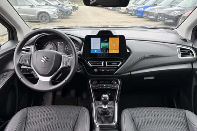 Suzuki S-Cross (2025) thumbnail 23