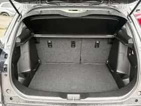 Suzuki S-Cross (2025) thumbnail 30