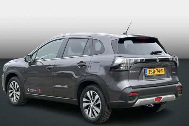 Suzuki S-Cross (2025) thumbnail 5